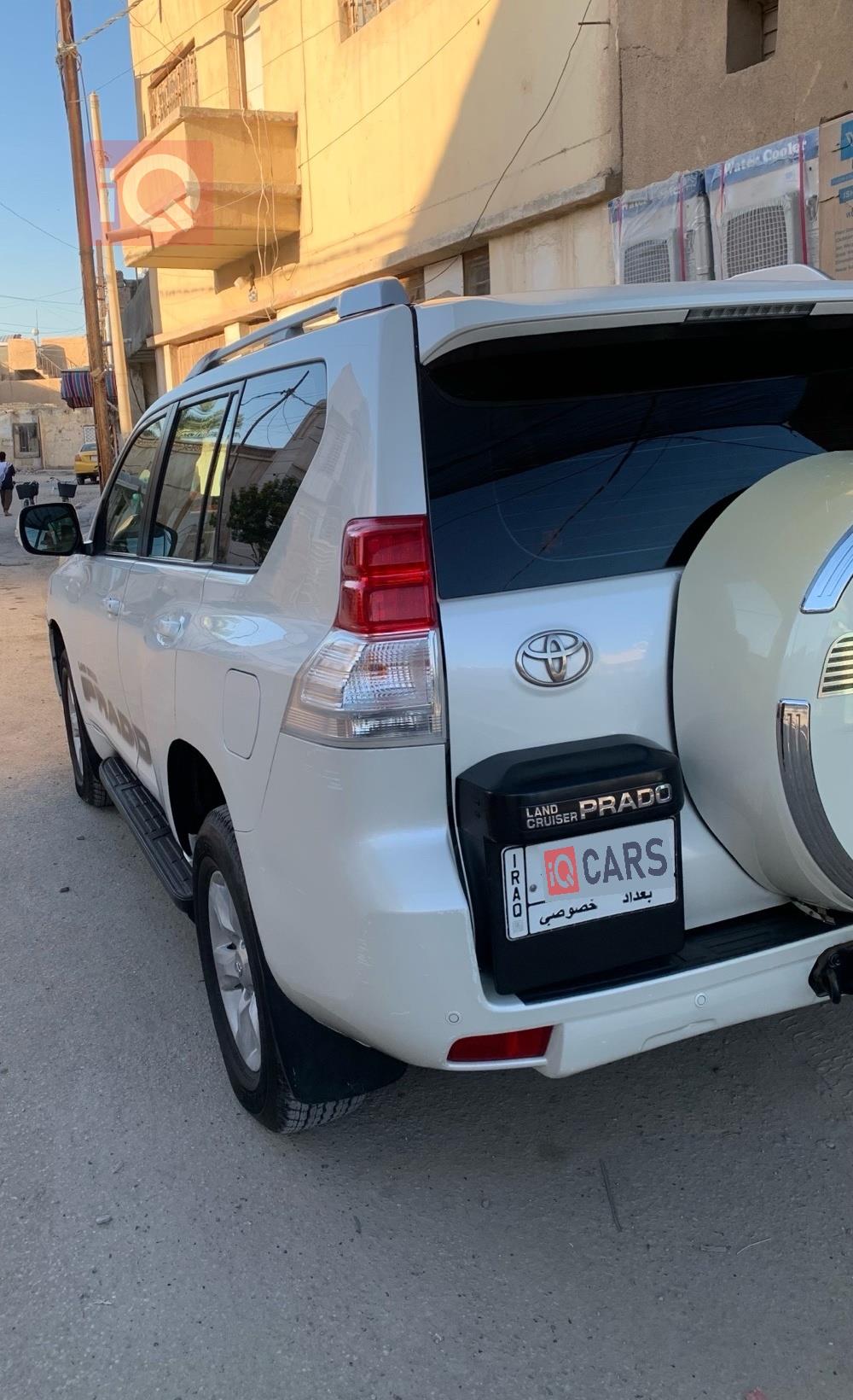 تۆیۆتا لاندكروزر پرادۆ